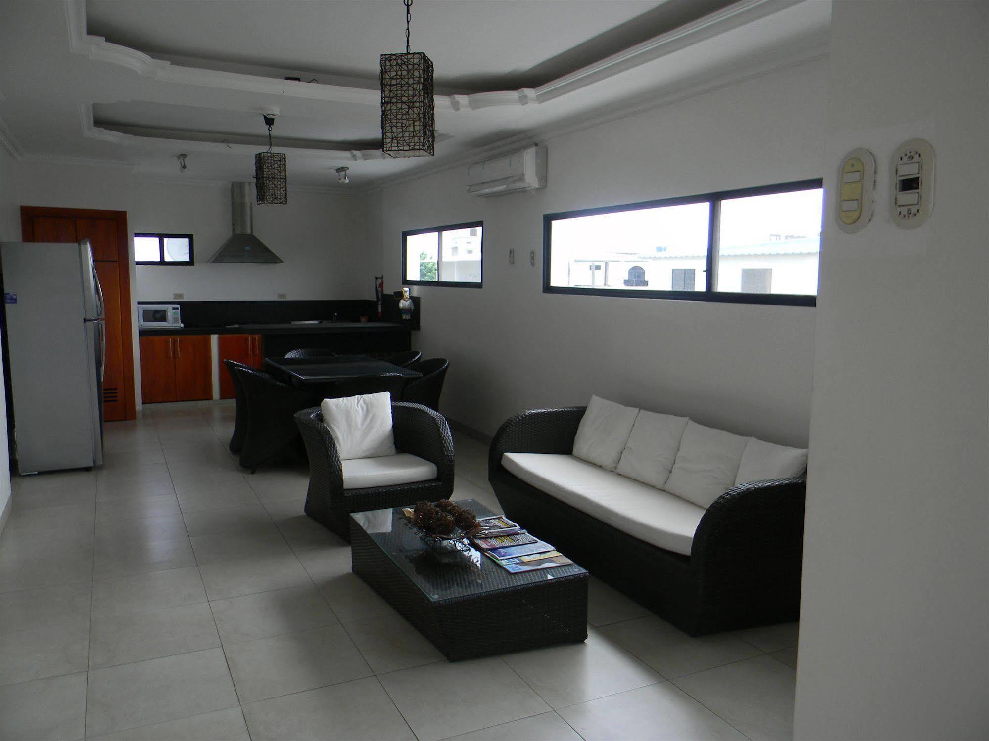 Hoteles En Guayaquil - Suites Guayaquil Cerca Del Aeropuerto Exterior foto